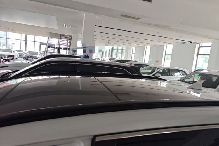 Used Toyota RAV4 2023 2.0L CVT Two-Wheel Drive Fashion Plus Edition Roof