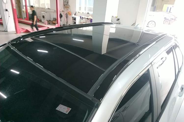 Used Toyota RAV4 2023 2.0L CVT Two-Wheel Drive 20th Anniversary Platinum Edition Roof