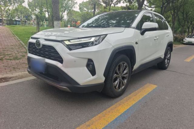 Used Toyota RAV4 2023 2.0L CVT Two-Wheel Drive 20th Anniversary Platinum Edition