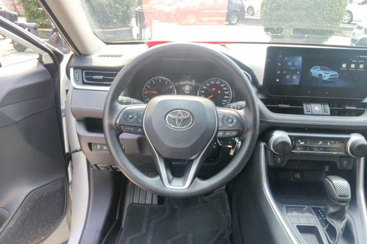 Used Toyota RAV4 2023 2.0L CVT Two-Wheel Drive Urban Edition Steering Wheel