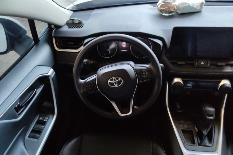 Used Toyota RAV4 2023 2.0L CVT Two-Wheel Drive Urban Edition Steering Wheel