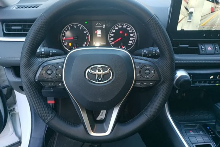 Used Toyota RAV4 2023 2.0L CVT Two-Wheel Drive Urban Edition Steering Wheel