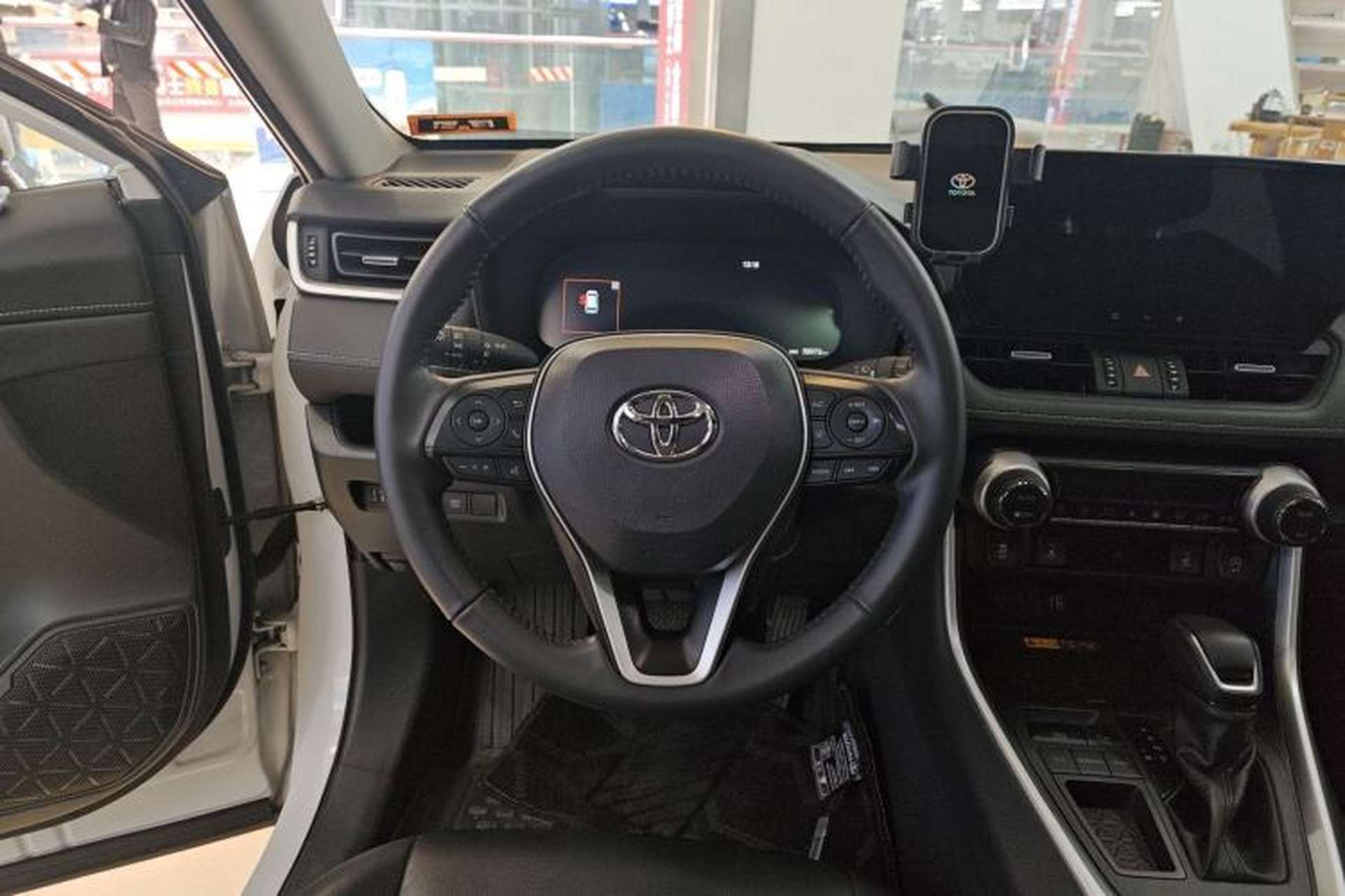Used Toyota RAV4 2023 2.0L CVT Two-Wheel Drive 20th Anniversary Platinum Edition Steering Wheel