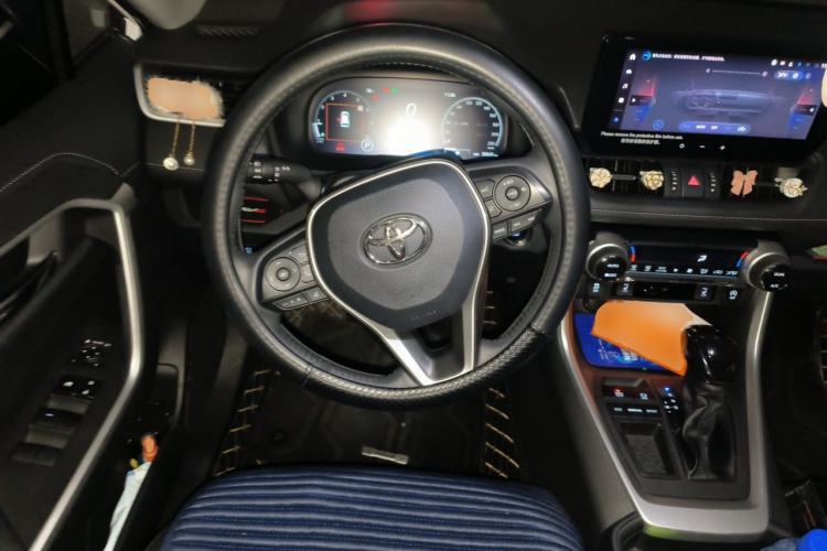 Used Toyota RAV4 2023 2.0L CVT Two-Wheel Drive Fashion Plus Edition Steering Wheel