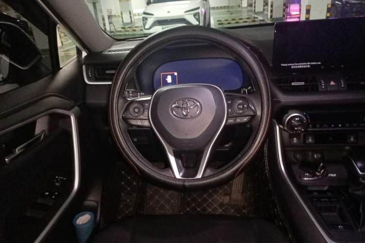 Used Toyota RAV4 2023 Dual-Engine 2.5L E-CVT Two-Wheel Drive Elite Plus Edition Steering Wheel