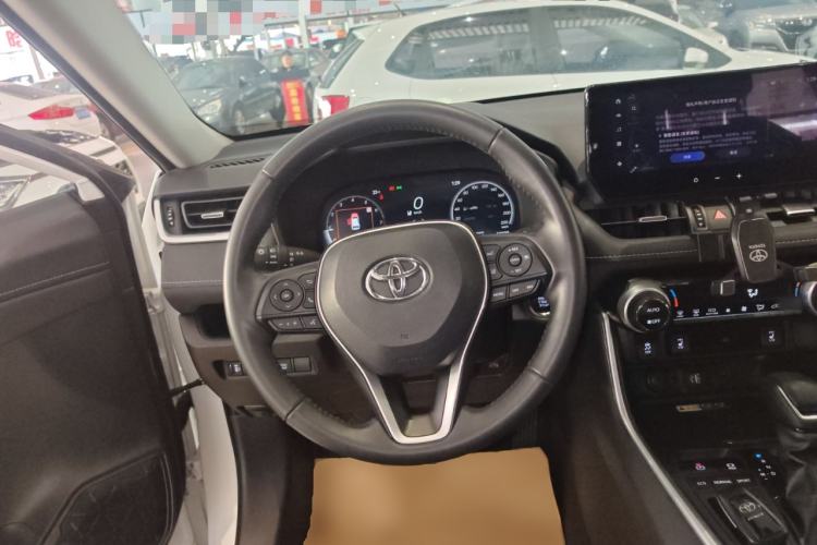 Used Toyota RAV4 2023 2.0L CVT Two-Wheel Drive Fashion Plus Edition Steering Wheel