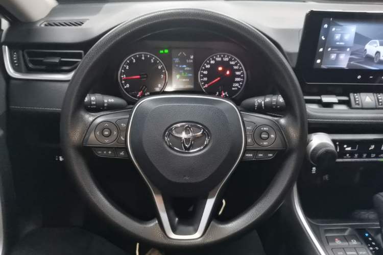 Used Toyota RAV4 2023 2.0L CVT Two-Wheel Drive Urban Edition Steering Wheel