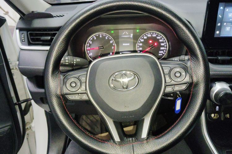 Used Toyota RAV4 2023 2.0L CVT Two-Wheel Drive Urban Edition Steering Wheel