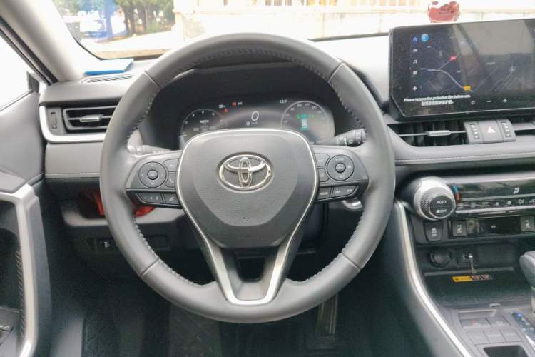 Used Toyota RAV4 2023 2.0L CVT Two-Wheel Drive Fashion Plus Edition Steering Wheel