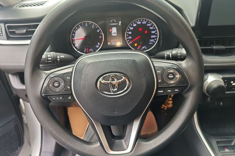 Used Toyota RAV4 2023 2.0L CVT Two-Wheel Drive Urban Edition Steering Wheel