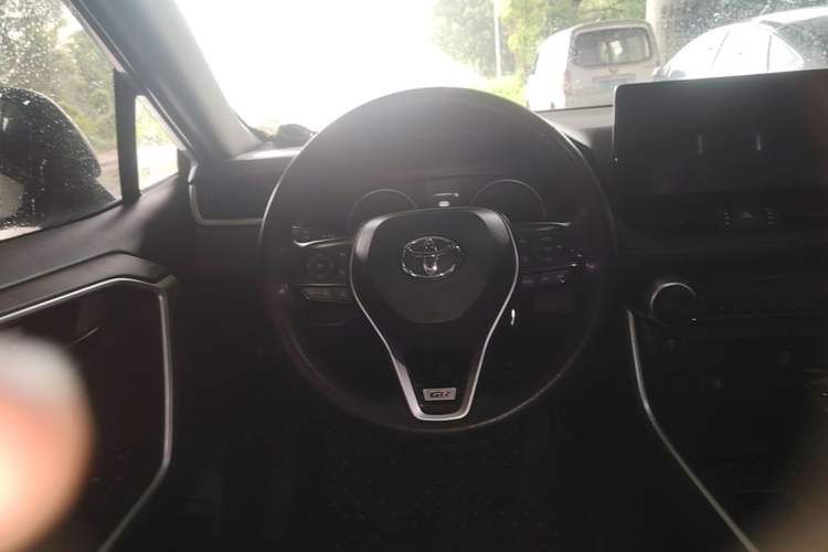 Used Toyota RAV4 2023 2.0L CVT Two-Wheel Drive Urban Edition Steering Wheel