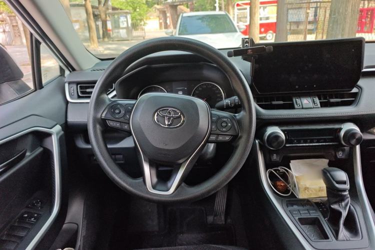Used Toyota RAV4 2023 2.0L CVT Two-Wheel Drive Urban Edition Steering Wheel