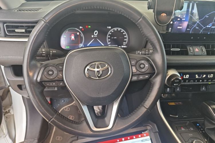 Used Toyota RAV4 2023 Dual-Engine 2.5L E-CVT Four-Wheel Drive Elite Plus Edition Steering Wheel
