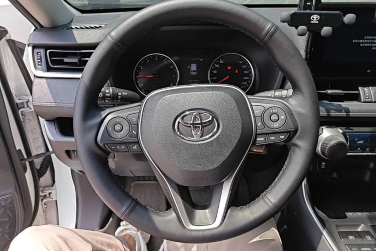 Used Toyota RAV4 2023 2.0L CVT Two-Wheel Drive Urban Edition Steering Wheel