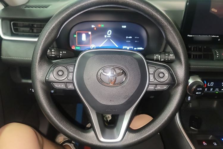 Used Toyota RAV4 2023 Dual-Motor 2.5L E-CVT Two-Wheel Drive Elite Edition Steering Wheel
