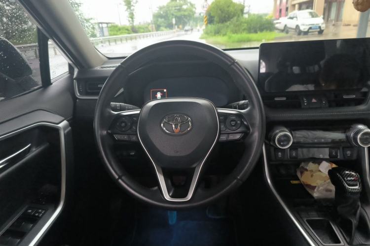 Used Toyota RAV4 2023 2.0L CVT Two-Wheel Drive 20th Anniversary Platinum Edition Steering Wheel