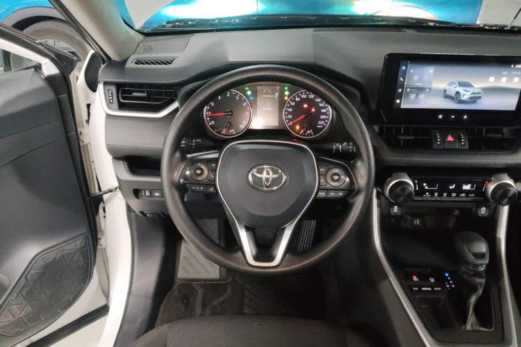 Used Toyota RAV4 2023 2.0L CVT Two-Wheel Drive Urban Edition Steering Wheel