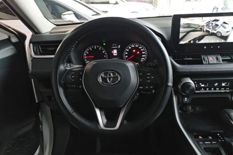 Used Toyota RAV4 2023 2.0L CVT Two-Wheel Drive Urban Edition Steering Wheel