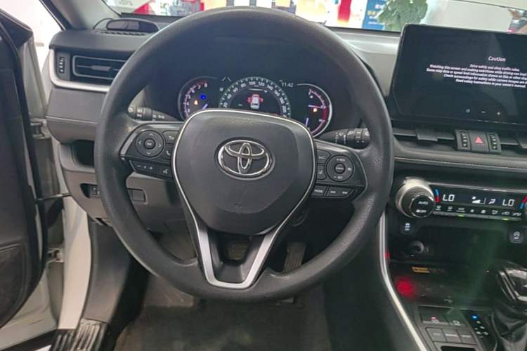 Used Toyota RAV4 2023 2.0L CVT Two-Wheel Drive Fashion Edition Steering Wheel