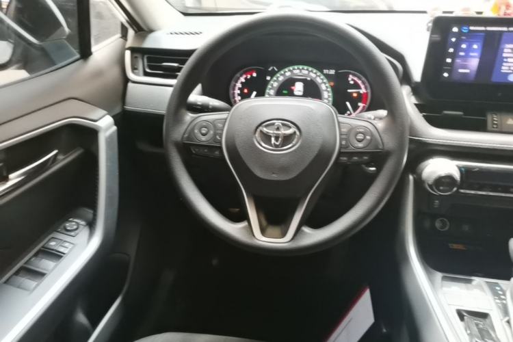 Used Toyota RAV4 2023 2.0L CVT Two-Wheel Drive Fashion Edition Steering Wheel