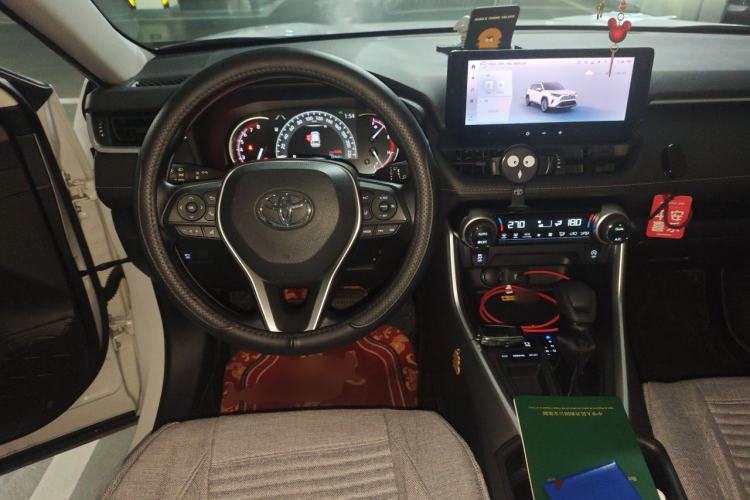 Used Toyota RAV4 2023 2.0L CVT Two-Wheel Drive Fashion Edition Steering Wheel