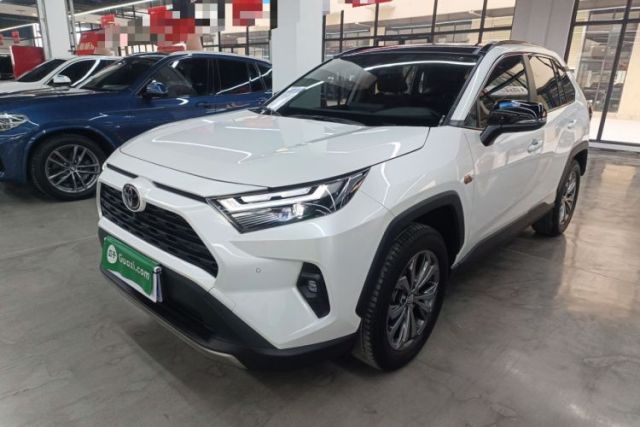 Used Toyota RAV4 2023 2.0L CVT Two-Wheel Drive 20th Anniversary Platinum Edition