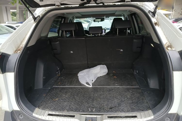 Used Toyota RAV4 2023 2.0L CVT Two-Wheel Drive Fashion Plus Edition Trunk