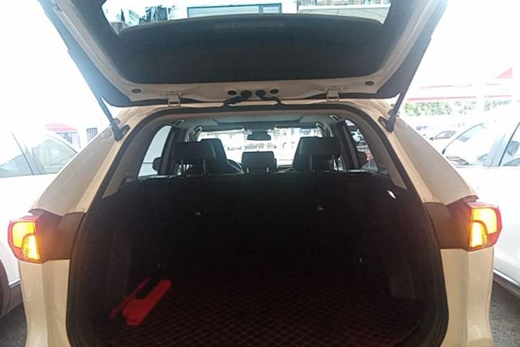 Used Toyota RAV4 2023 2.0L CVT Two-Wheel Drive Fashion Plus Edition Trunk