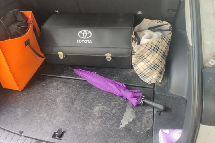 Used Toyota RAV4 2023 2.0L CVT Two-Wheel Drive Fashion Plus Edition Trunk