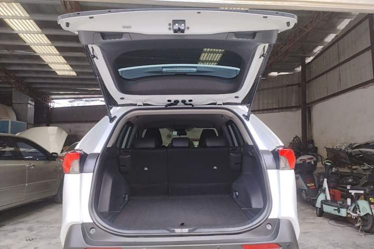 Used Toyota RAV4 2023 2.0L CVT Two-Wheel Drive Urban Edition Trunk