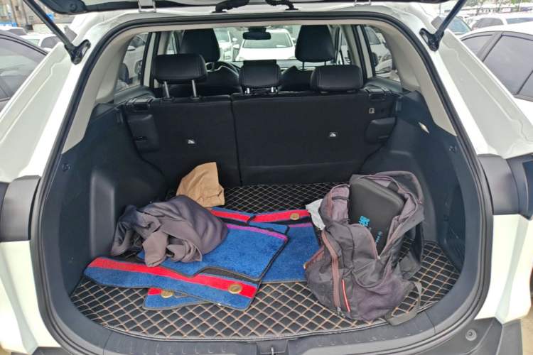 Used Toyota RAV4 2023 2.0L CVT Two-Wheel Drive Fashion Edition Trunk