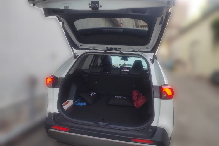 Used Toyota RAV4 2023 2.0L CVT Two-Wheel Drive Fashion Plus Edition Trunk