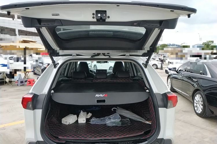 Used Toyota RAV4 2023 2.0L CVT 4x4 Adventure Edition Trunk