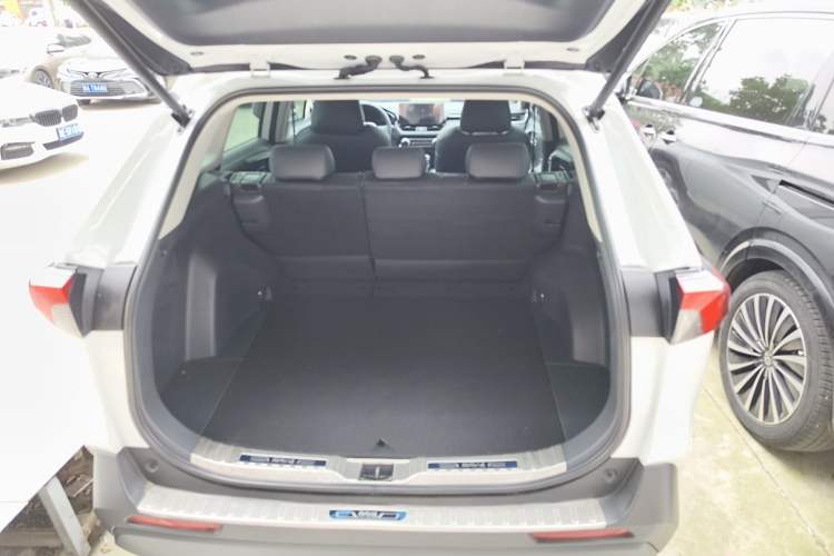 Used Toyota RAV4 2023 2.0L CVT Two-Wheel Drive Urban Edition Trunk