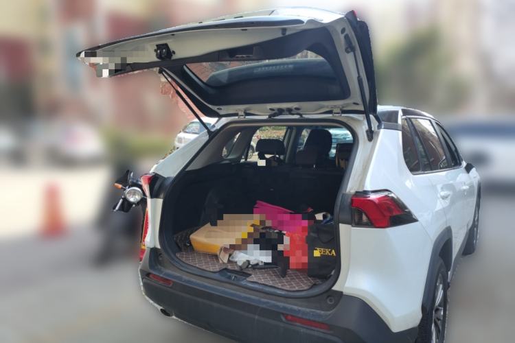 Used Toyota RAV4 2023 Dual-Motor 2.5L E-CVT Two-Wheel Drive Elite Edition Trunk