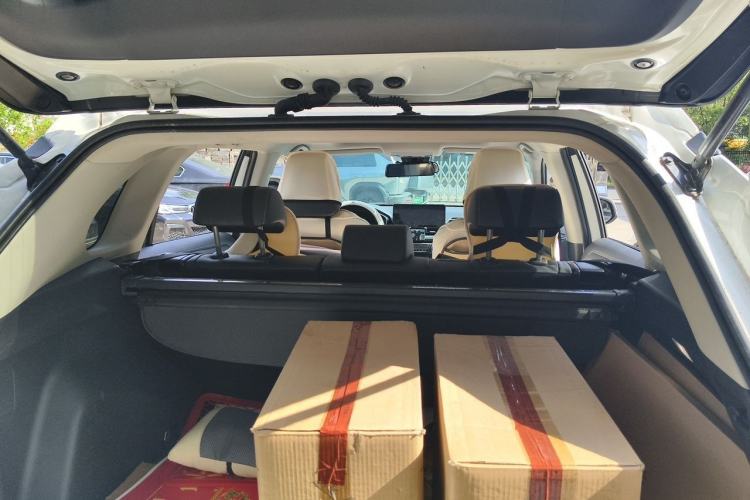 Used Toyota RAV4 2023 Dual-Engine 2.5L E-CVT Four-Wheel Drive Elite Plus Edition Trunk