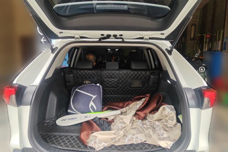 Used Toyota RAV4 2023 2.0L CVT Two-Wheel Drive Fashion Plus Edition Trunk