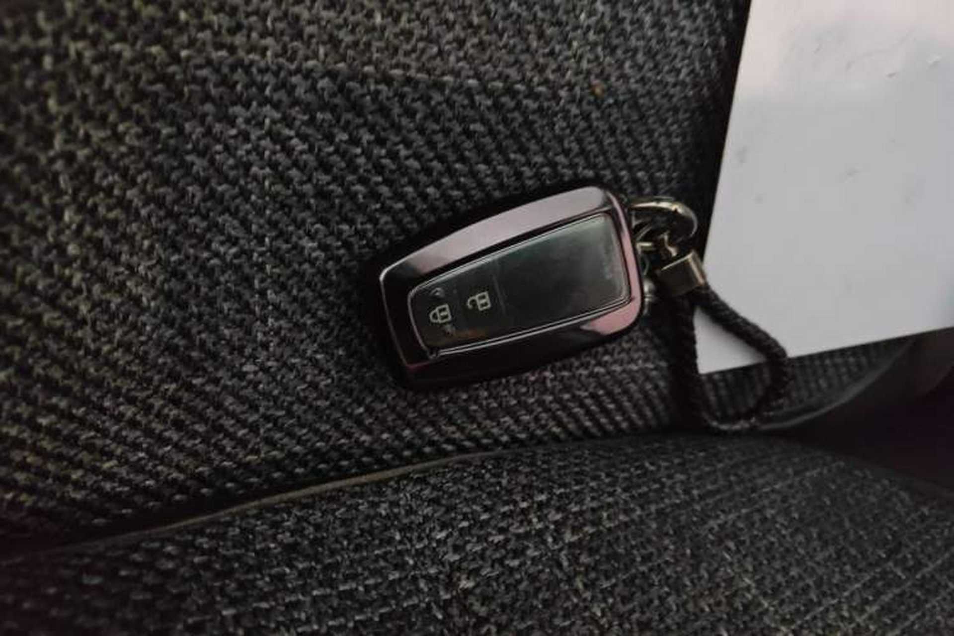 Used Toyota RAV4 2023 2.0L CVT Two-Wheel Drive Fashion Plus Edition Vehicle Key