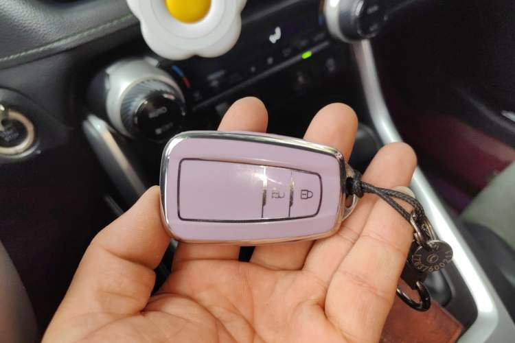 Used Toyota RAV4 2023 2.0L CVT 4x4 Explorer Plus Edition Vehicle Key