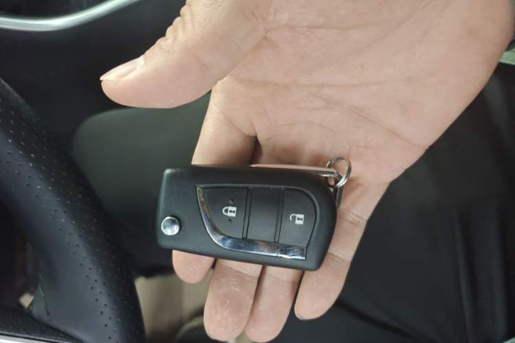 Used Toyota RAV4 2023 2.0L CVT Two-Wheel Drive Urban Edition Vehicle Key