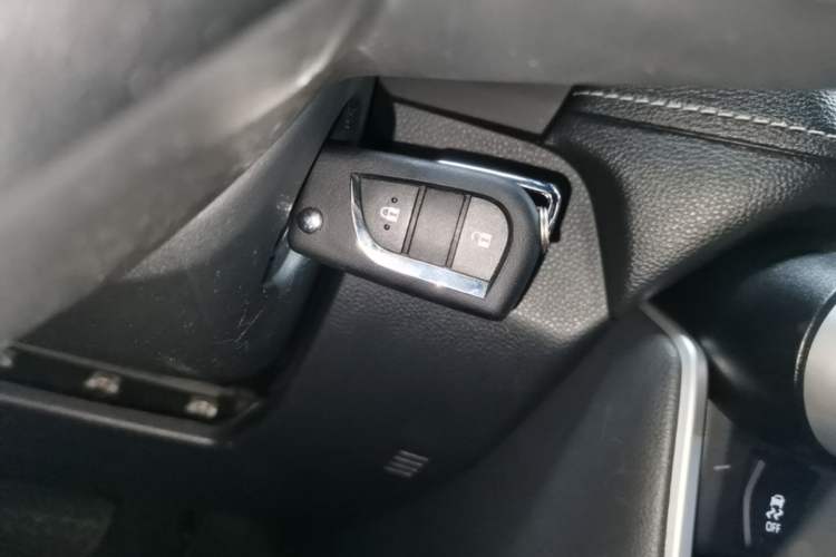 Used Toyota RAV4 2023 2.0L CVT Two-Wheel Drive Urban Edition Vehicle Key