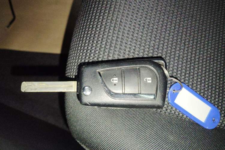 Used Toyota RAV4 2023 2.0L CVT Two-Wheel Drive Urban Edition Vehicle Key