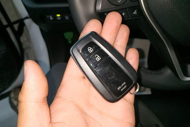 Used Toyota RAV4 2023 2.0L CVT Two-Wheel Drive 20th Anniversary Platinum Edition Vehicle Key