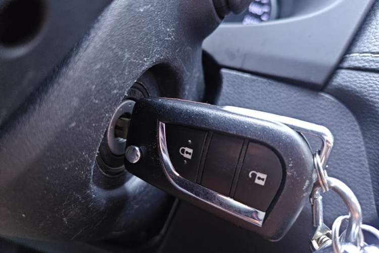 Used Toyota RAV4 2023 2.0L CVT Two-Wheel Drive Urban Edition Vehicle Key