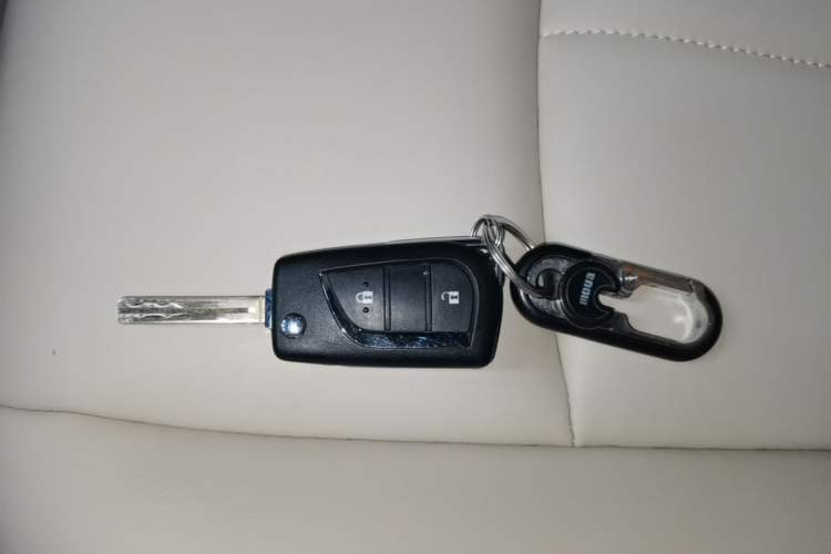 Used Toyota RAV4 2023 2.0L CVT Two-Wheel Drive Urban Edition Vehicle Key