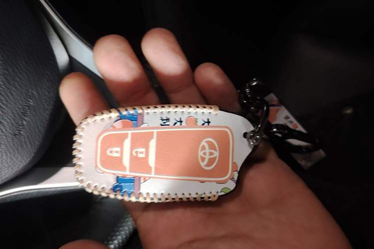 Used Toyota RAV4 2023 2.0L CVT Two-Wheel Drive Fashion Plus Edition Vehicle Key