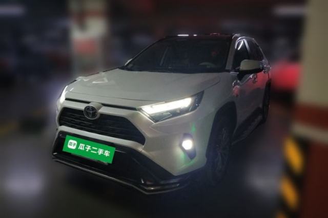 Used Toyota RAV4 2023 2.0L CVT Two-Wheel Drive 20th Anniversary Platinum Edition