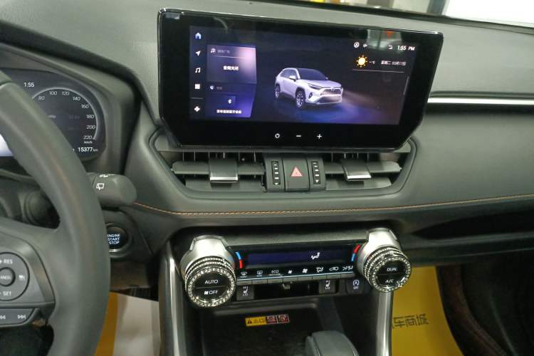 Used Toyota RAV4 2024 2.0L CVT Two-Wheel Drive Fashion Plus Edition Audio And AC Panel