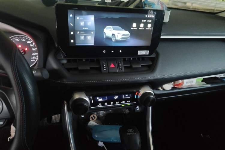 Used Toyota RAV4 2024 2.0L CVT Two-Wheel Drive Urban Edition Audio And AC Panel