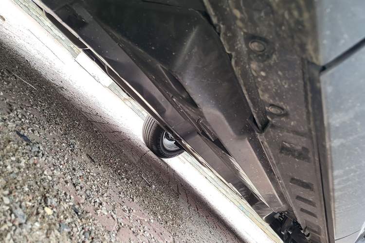 Used Toyota RAV4 2024 2.0L CVT Two-Wheel Drive Urban Edition Chassis Front Left